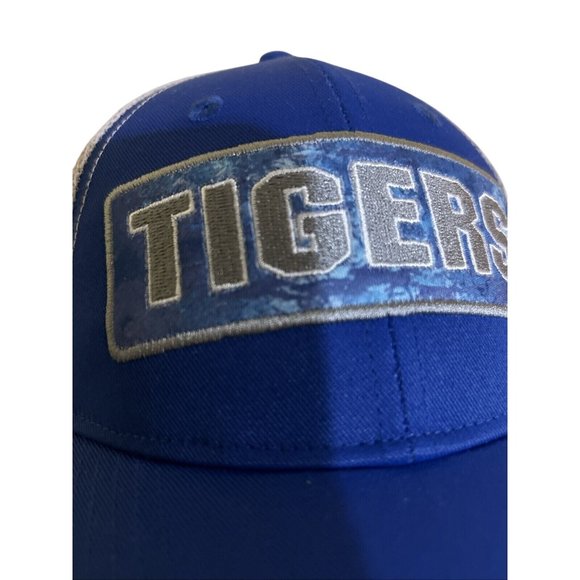 Memphis Tigers Colosseum Blue Mesh Fishing RealTree Trucker SnapBack Hat Cap New - Picture 3 of 9